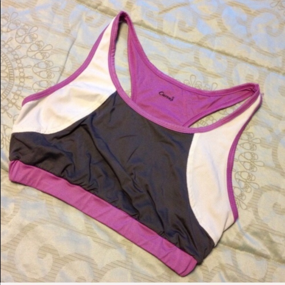 𝅺AVON Curves reversible racer back sport bra size large